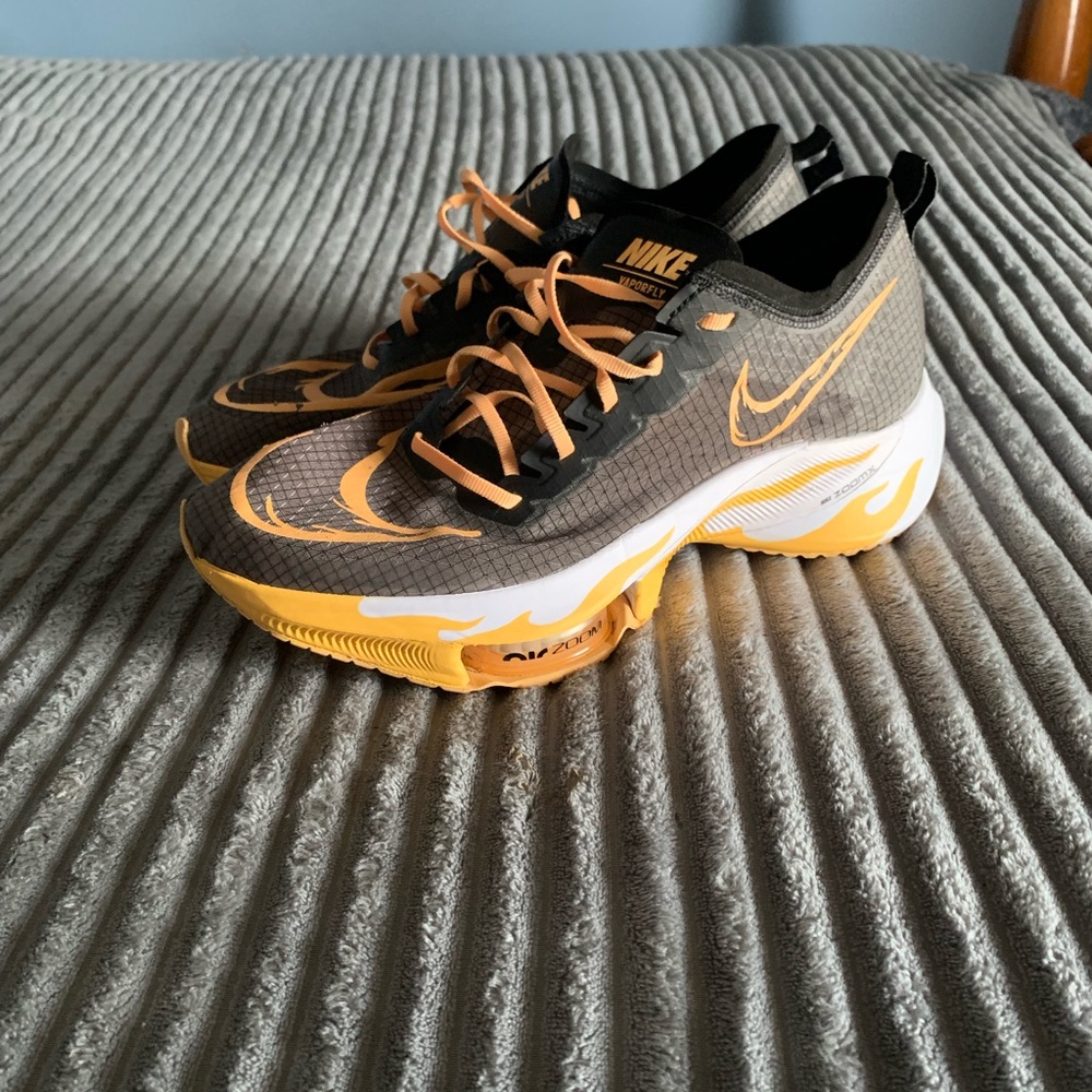 Nike air zoom tempo next percent vaporfly size 9 men size 10.5 women